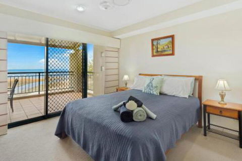 Luxury Beach Unit Dolphin Heads - Accommodation Sydney 2