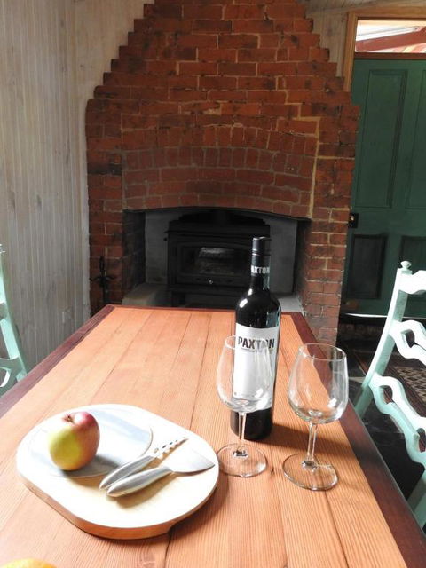 Cooks Cottage - Sydney 4u 4
