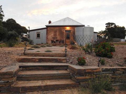 Cooks Cottage - Sydney 4u 1