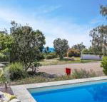 Barefoot Bungalow Castaways Beach - Sydney 4u