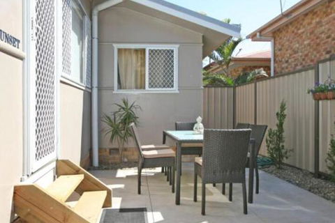 Yamba Daze Sunset Pet Friendly - Accommodation Sydney 5