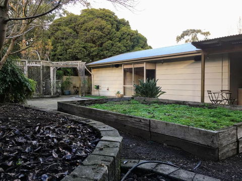 Romantic Getaway With Spa & Wifi Pet Friendly - Sydney 4u 3