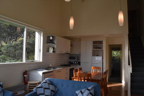 Razorback 8 - Accommodation Sydney 4