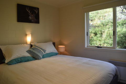 Razorback 8 - Accommodation Sydney 5
