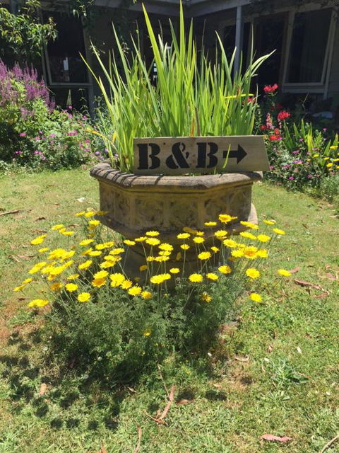 Aashay B & B - Sydney 4u 5