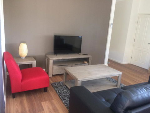 Costa Park Cottage Dio Armidale - Sydney 4u 5