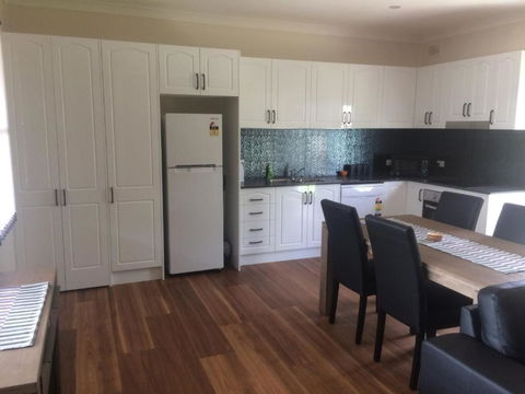 Costa Park Cottage Dio Armidale - Sydney 4u 6
