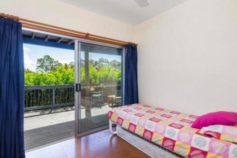 Blue Poles (Pets Allowed) - Accommodation Sydney 5