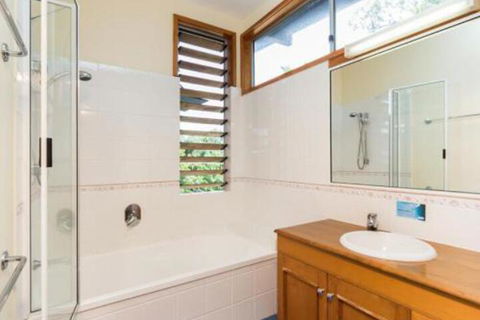 Blue Poles (Pets Allowed) - Accommodation Sydney 7