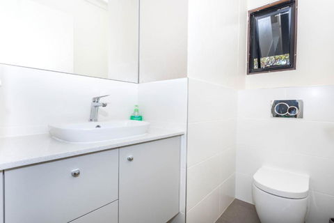 McLeod - Accommodation Sydney 6