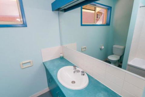 At Cylinder Unit 2 - Accommodation Sydney 6