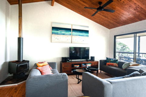 Beach Buoys - Accommodation Sydney 1