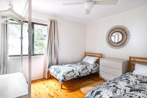 Beach Buoys - Accommodation Sydney 2