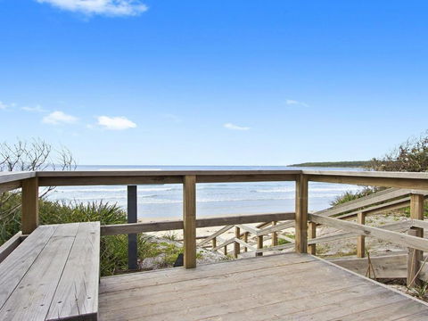 Beachbreak Fall Asleep To The Sound Of The Ocean - Accommodation Sydney 1