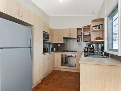 Urchins Funky Comfort & Style - Accommodation Sydney 3