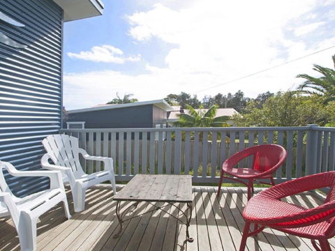 Urchins Funky Comfort & Style - Accommodation Sydney 5