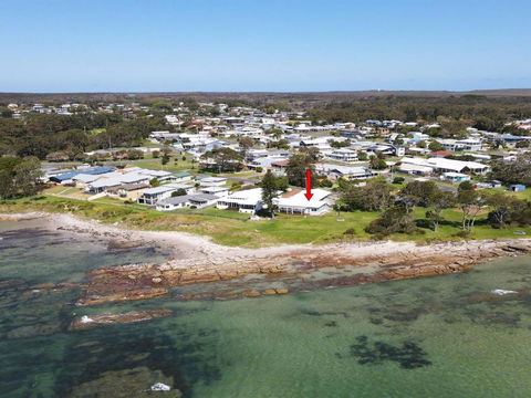 Ocean Blue Apartment Five Ground Floor Apartment - Accommodation Sydney 1