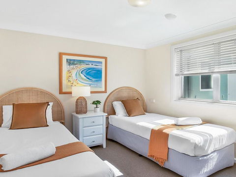 Ocean Blue Apartment Five Ground Floor Apartment - Accommodation Sydney 3