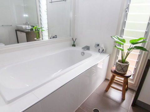 Two Sands Town House - Accommodation Sydney 6