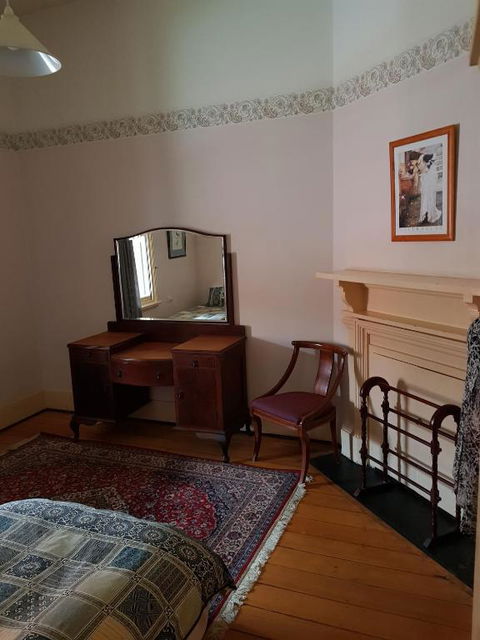 Holmhurst Guest House - Sydney 4u 6