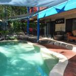 43 Double Island Drive Two Level Holiday Home With Swimming Pool. Located Close To Beach & CBD - Sydney 4u 0