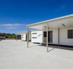 Rocks Retreat Cabin Dolphin - Accommodation Sydney