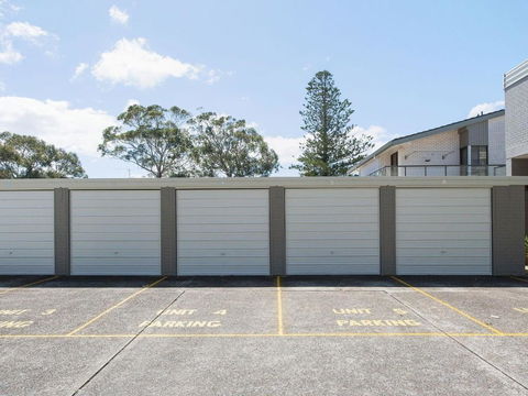 5 Casuarinas 33 Soldiers Point Road Superb Waterfront Unit - Sydney 4u 1