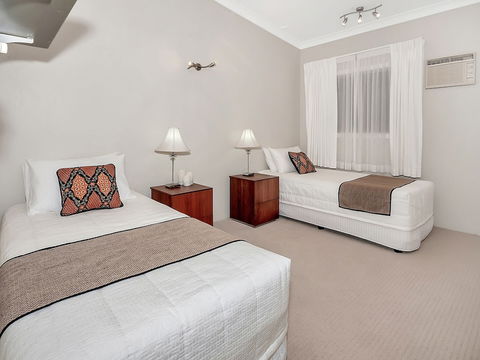 Unique Tropical Rainforest Getaway - Sydney 4u 4