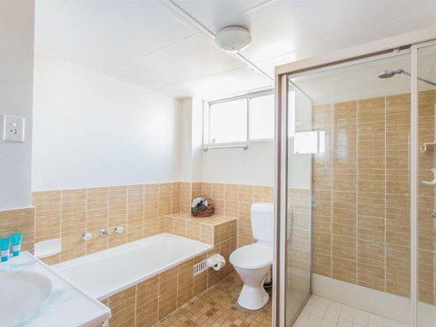 Aquarius 9 Opposite Wallis Lake - Accommodation Sydney 5