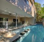 36 Satinwood Drive Rainbow Shores Stunning Modern Beach House walk to beach - Accommodation Sydney