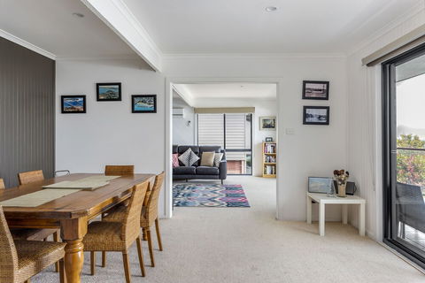 Sany Views - Sydney 4u 5