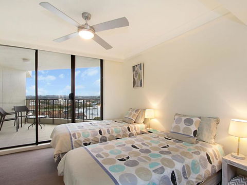 Seascape Apartments Unit 1201A Luxury Apartment With Views Of The Gold Coast & Hinterland - Accommodation Sydney 4