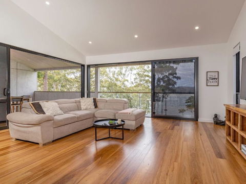 Seashells Lakeside Holiday Perfection - Accommodation Sydney 1