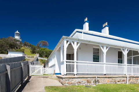 Seal Rocks Lighthouse Cottages - Accommodation Sydney 2