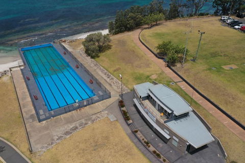 JUST 4 YOU! Amazing Sea Views WIFI Fullly Air Conditioned King Bed - Sydney 4u 4