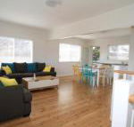 Bright  Breezy - Accommodation Sydney