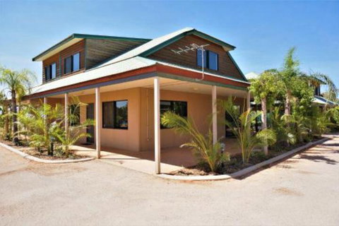 Ningaloo Breeze Villa 9 3 Bedroom Fully Self Contained Holiday Accommodation - Accommodation Sydney 0