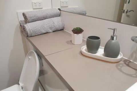 Oceanic Apartment - Accommodation Sydney 5