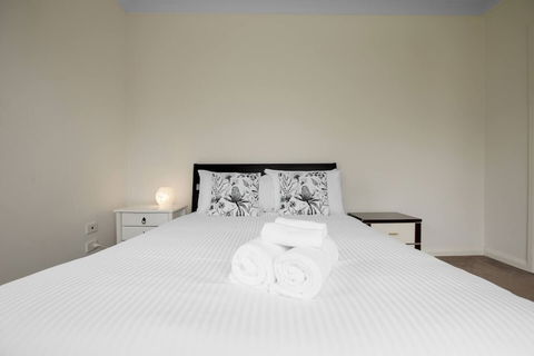 Superb Luxe 5BR House@point Cook Near Lake - Sydney 4u 5