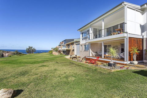 Whale Studio 1a Ocean Street - Accommodation Sydney 2