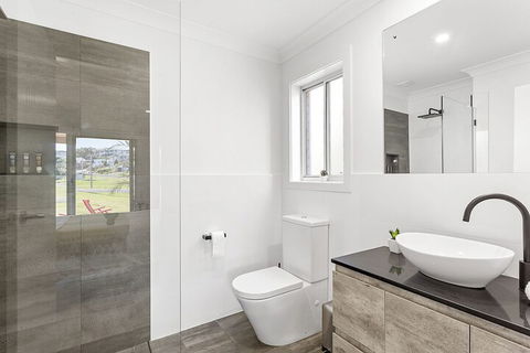 Dolphin Studio Apartment 1a Ocean Street - Accommodation Sydney 7