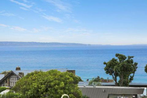 WATERFRONT TWO Position Perfect NEW LISTING 2019 - Sydney 4u 2