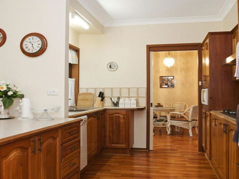 Hope Country Farm Stay For Large Groups - Sydney 4u 5