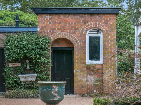 Redcourt Est 1904: Southern Highlands Elegance - Sydney 4u 5
