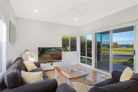 Kesla Beach House - Accommodation Sydney 5