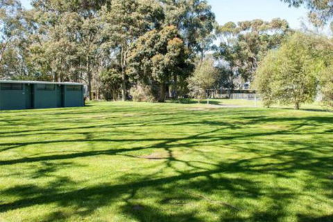Kalganyi Holiday Park - Accommodation Sydney 4