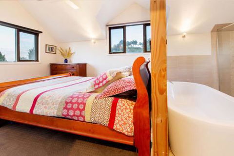 BAY VIEWS On MANNA DROMANA - Accommodation Sydney 1
