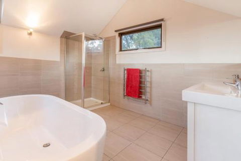 BAY VIEWS On MANNA DROMANA - Accommodation Sydney 4