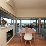 BAY VIEWS On MANNA DROMANA - Accommodation Sydney 0