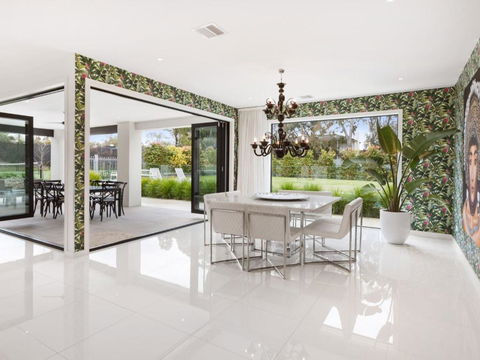 CATALINA MOUNT ELIZA - Accommodation Sydney 5
